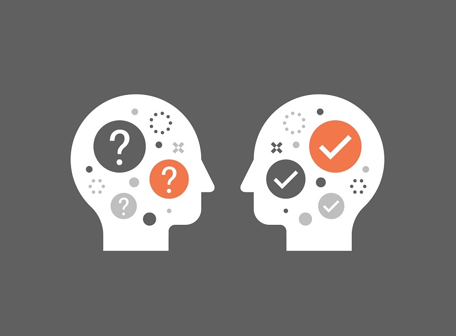 arte de negociar duas cabças se encarando com certezas e dúvidas