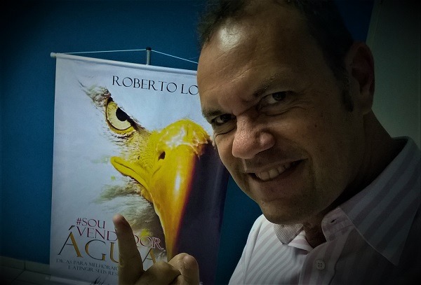Roberto Lopes, palestrante e instrutor de vendas, autor de #SouVendedorÁguia